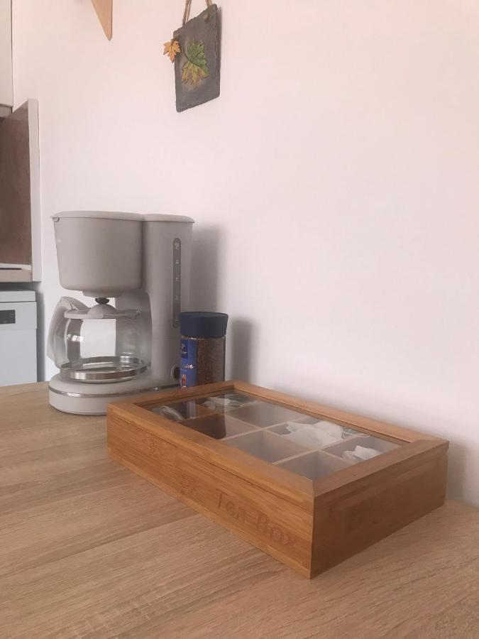 Spacious And Cozy 3bd+terrace Couples Apartment